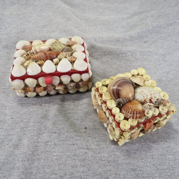 Vintage (2) Sea Shell Trinket Boxes REAL shells - Picture 1 of 7